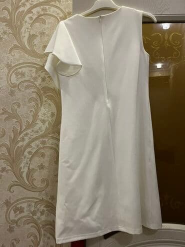 крем барои сахт кардани сина: Коктейльное платье, Миди, M — 4