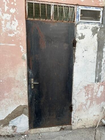 Metal qapı - Material: qalın metal vərəqdən hazırlanmış təktaxta qapı lalafo.az -da Metal qapı - Material: qalın metal vərəqdən hazırlanmış təktaxta qapı