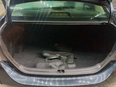 hibrid avtomobillər turbo az: Toyota Corolla: 1.8 l | 2015 il Sedan — 3