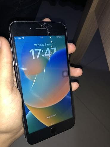ikinci el iphone 15 pro max: IPhone 8 Plus, 256 GB, Qara — 2