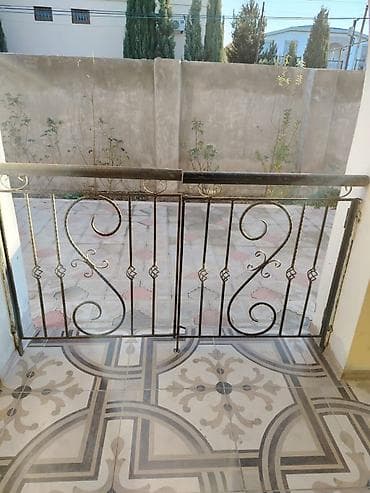 asma tavan hamam: Balkon məhəccəri, Dəmir, Ünvandan götürmə — 2