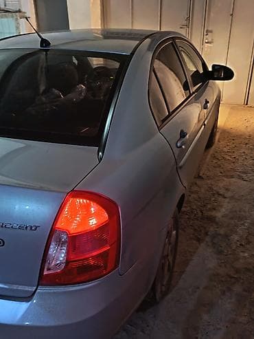 Su nəqliyyatı: Hyundai Accent: 1.4 l | 2007 il Sedan — 9