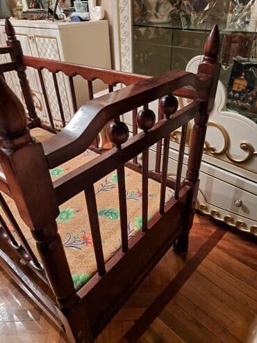 деревянные двухъярусные кровати: Для девочки и мальчика, Четырехугольная, Колыбель, С механизмом качания — 3