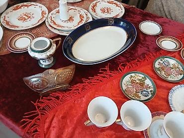 xocali sekilleri: Qədimi/klassik üslubda müxtəlif porselen və şüşə süfrə ləvazimatları — 3