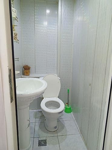 kafiler: Mənzilin təsviri: - İşıqlı və geniş planlı mənzil. Böyük pəncərələr — 4