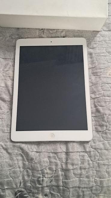 ipad 10: Планшет 9.7", 2048x1536, TFT IPS встроенная память 32 Гб — 2