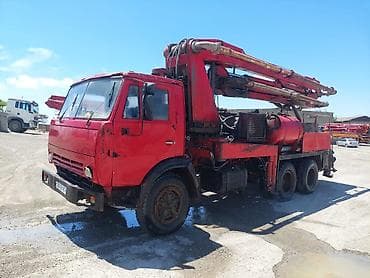 Beton nasosu ilə təchiz olunmuş xüsusi yük maşını - Şassi: 6x4 üç — 6