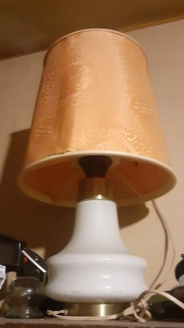 parnik isi: Masa lampası - Klassik dizaynlı masa lampası: geniş, silindrik krem — 1