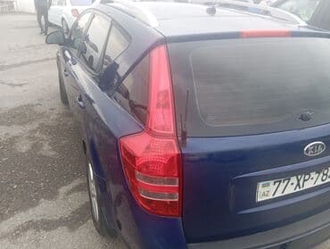 Avtomobil alışı: Kia Cee’d SW (universal), mavi rəng. - Geniş və funksional kuzov — 5