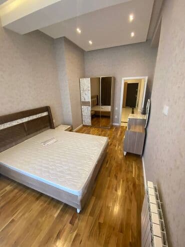 2 otaqlı mənzil vasitəçisiz: Elimlər metrosuna yaxin 17 mertebeli binanın 8-ci mərtəbəsində — 12