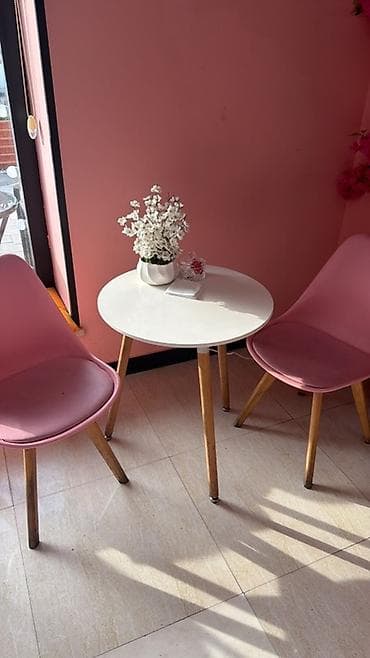 Balkon üçün, Yumru masa, 2 stul