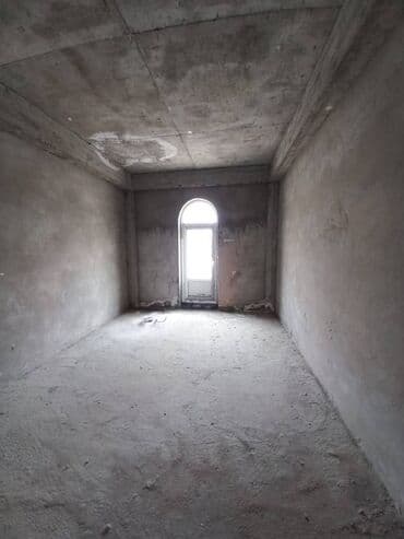 hovsanda obyekt satılır: Xətai rayonu, Yeni Əhmədli qəsəbəsi Şıxlınski küçəsi, Əsas mərkəz — 4