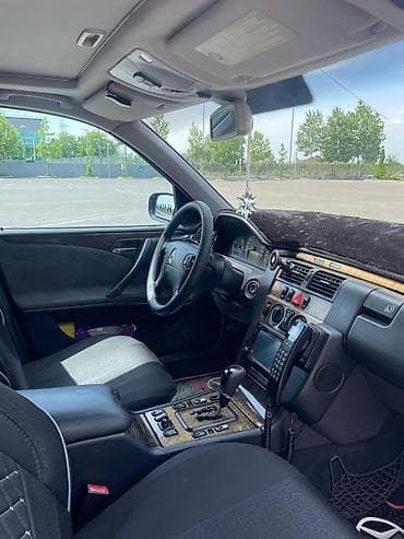 Аксессуары и тюнинг: Mercedes-Benz E-Class (W210), sedan, qara rəng. il 1999 3.2 mator — 8