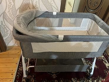 Beşiklər: Oğlan və qız üçün, İşlənmiş, Dördbucaq, Beşik, Matras ilə, Yellənmə mexanizmsiz — 5