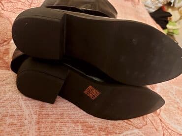 ağ rezin çəkmələr: Temudan alinib razmeri 39-40 gedir(malomerkadir 41 razmer olsa da) — 5