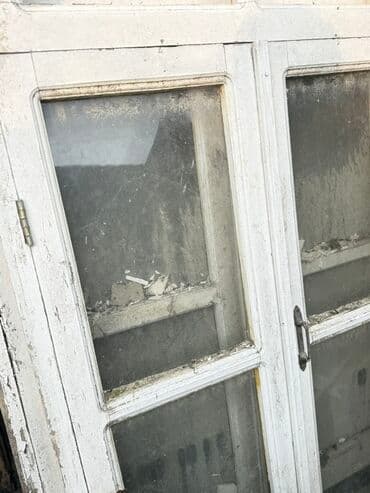 yumru pencere: 4 ədədi 350 azn - Material: qalın ağac karkas, orijinal metal menteşə — 1