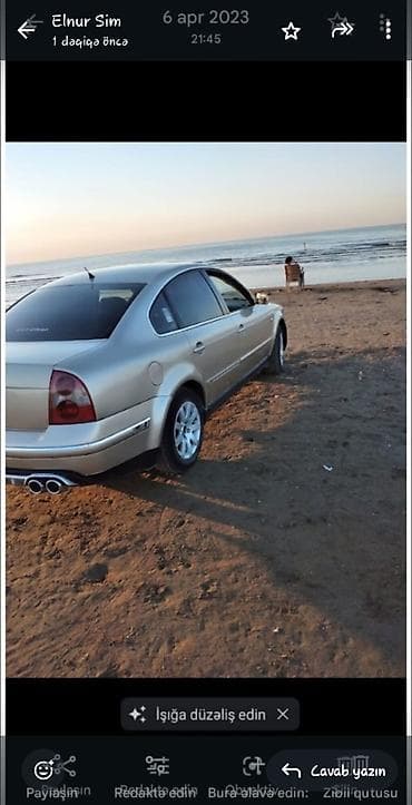 Volkswagen Passat sedan – qızılı rəng. Xüsusiyyətlər: ili 2002 hec