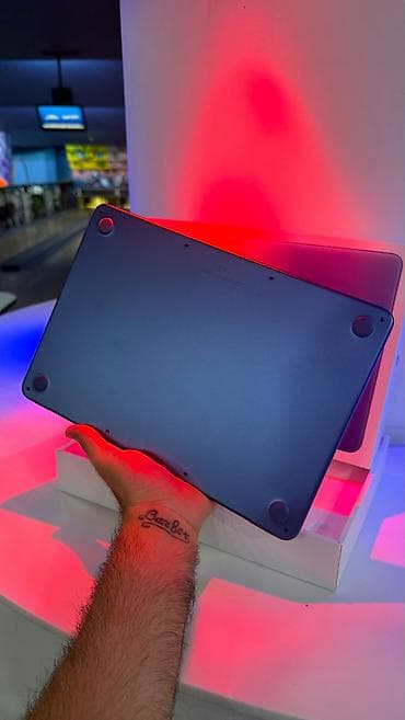 apple ipad mini 6: Salam. Notbuk teptezedir. Islenmiyib. Qutusu sekilleri cekmek ucun — 4