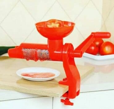 Pomidor ceken ve qarpiz yemiş dograyan . Qiymet-15 manat