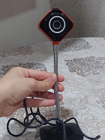video yukle az: USB veb-kamera - Masaüstü üçün dayaqla gələn, çevik “gooseneck” — 1