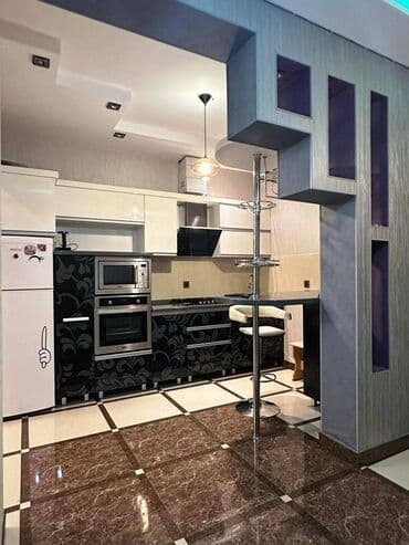 sarayda yeni tikili binalar: Xətai Rayonu, Xətai metrosu yaxınlığında. 18 mərtəbəli yeni tikili — 12