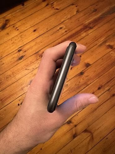 iphone x barter: IPhone 8 Plus, 64 GB, Qara, Barmaq izi — 7