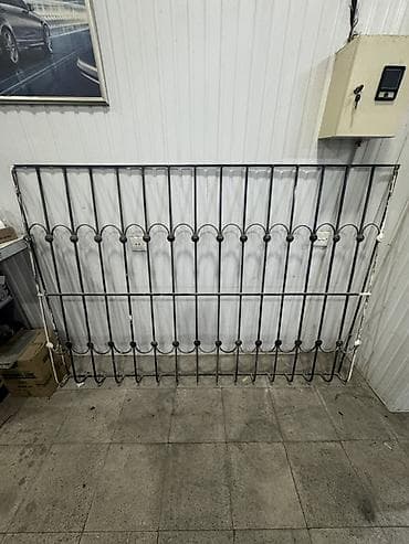 Dəmir pəncərə barmaqlığı - Material: tam metal/dəmir konstruksiya — 1