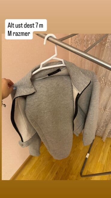 kostyum qadin ucun: Dəstlər, kostyumlar — 1