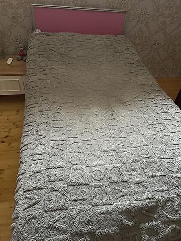 Qız üçün, Təknəfərlik çarpayı