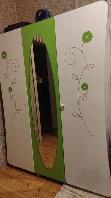 islenmis sfaner: İşlənmiş, Açılan, 4 qapılı Düz dolab, Qarderob, paltar dolabı — 1