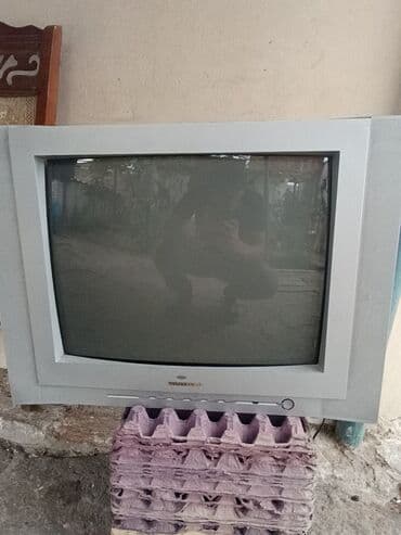 ресивер для телевизора: Klassik CRT televizor – gümüşü korpus - Ekran: təxminən 29–32" — 1