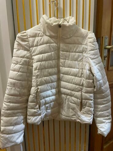 uzun kurtqa: Qadınlar üçün yüngül puf şişmə kurtka. - Rəng: krem/ağ - Model: qısa — 1