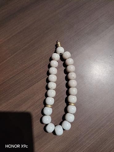Ağ rəngli mərmər təsbeh əl işi - Material: böyük ölçülü, hamar səthli lalafo.az -da Ağ rəngli mərmər təsbeh əl işi - Material: böyük ölçülü, hamar səthli