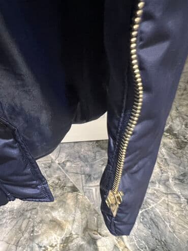 gödəkçələr: L ölçü Səligəli vəziyyatdə. Qalın Az isifadə edilib Defekti yoxdu — 10