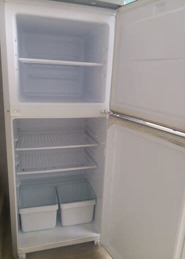 Холодильники: Soyuducu yaxşı veziyetde heç bir prablemi yoxdu köç sebebi ile satılır — 2