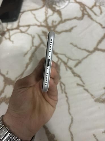 IPhone SE 2020, 64 ГБ, Белый, Отпечаток пальца — 2