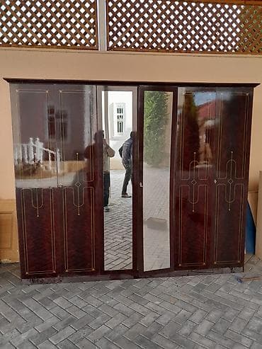 tualet bacoku: İkinəfərlik çarpayı, Dolab — 4