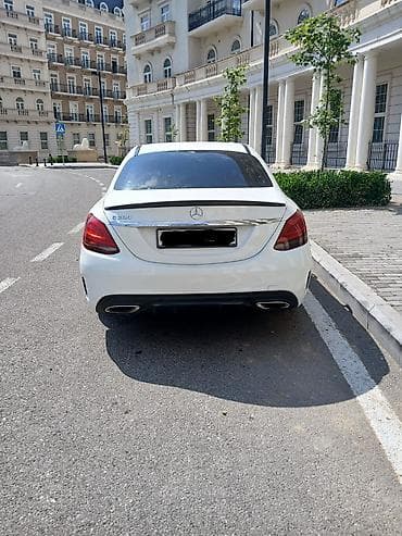 diffuser satisi: Mercedes-Benz E 300: 2 l | 2020 il Sedan — 5
