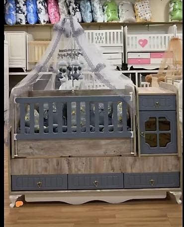 Oğlan və qız üçün, Dördbucaq, Beşik, Dəst ilə, Matras ilə, Yellənmə mexanizmsiz