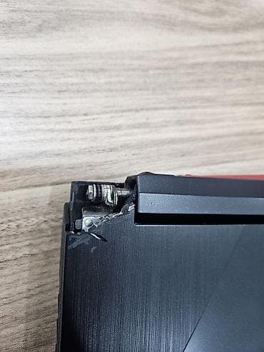 yaddas: ACER Nitro 5 an517-52 !!Diqqet şəkildə göründüyü kimi korpusun — 9