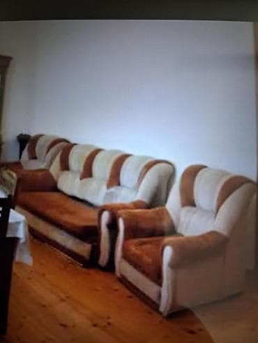 Satıram.Klassik üslubda 3 hissədən ibarət yumşaq mebel dəsti: - 1 ədəd