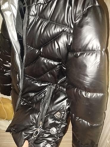 kurtka turkce: Qara rəngli qadın/qız puf şişmə qış gödəkçəsi - Parlaq, suya — 2