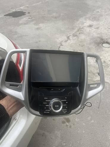 harddisk kabel: Avtomobil multimedia başlığı (mərkəzi konsol üçün) - Böyük rəngli — 1