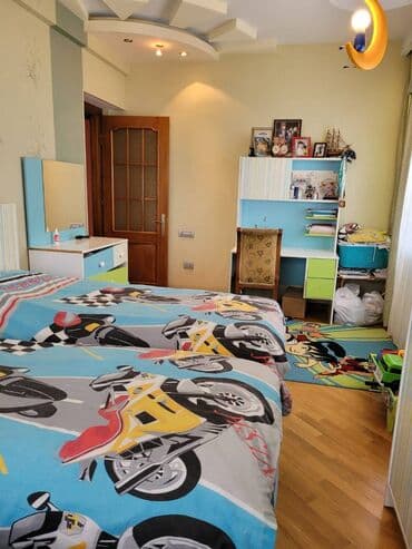 20 yanvarda 2 otaqli evler: 3 otaqlı, Yeni tikili, m. Xalqlar Dostluğu, 120 kv. m — 12