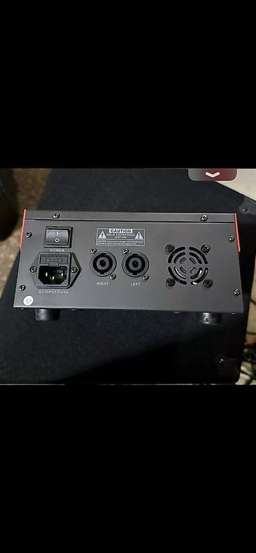 Yamaha MQ4 audio mikser - 4 kanallı kompaktdaş mikser - 2 ədəd XLR — 2
