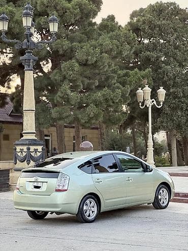 Avtomobil satışı: Salam idyal prius il 2008 310 min probeq axtaran yazsin tusdu filan — 2
