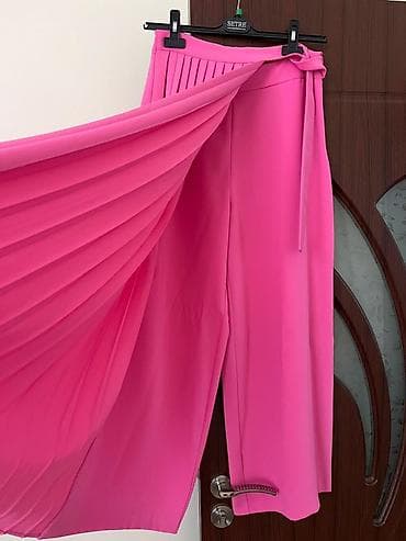 Plaşlar: Məhsul: Çəhrayı plisse detallı şalvar-etek 40 razmer alinib 100 — 2