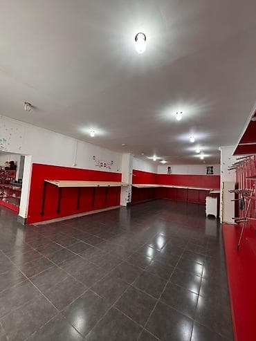 yasil derede kiraye evler: Mərkəzdə 570 kv. obyekt təcili satılır - İki mərtəbəli fasadlı, iri — 8