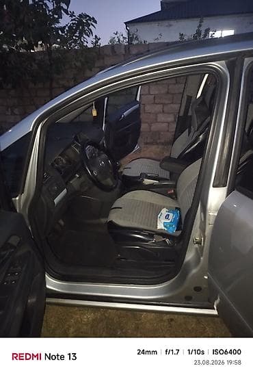 ford transit oturacaq: Opel Zafira: 1.9 l | 2007 il Van/Minivan — 4