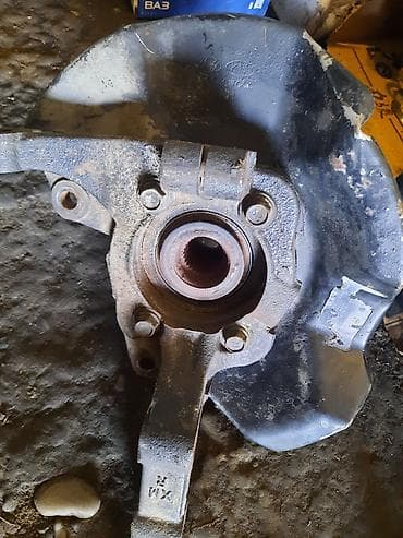 tulku goz qazel: Məhsul: Ön təkər göbəyi və ştanqa daşıyıcısı komplekti Təsvir: - Ön — 2